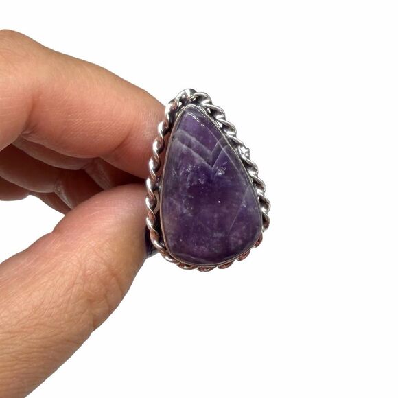 Chevron Amethyst Ring Size 6 925 Sterling Silver Overlay Purple Stone Crystal - Picture 4 of 6